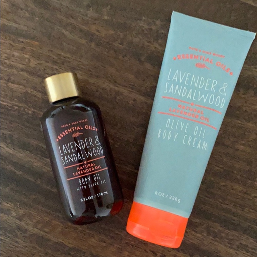 Body oil and cream set
